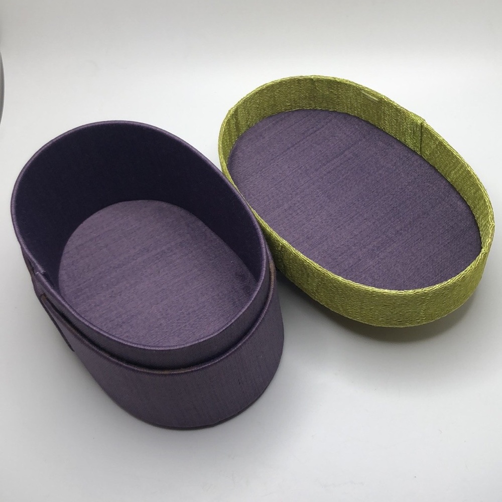 Lady Primrose’s Lovely Fabric Wrapped Oval Trinket Box Violets decor - Picture 3 of 7